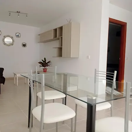 Triplex 8 Islas Semesterbostad *