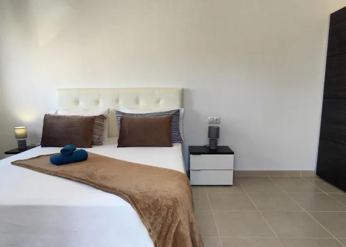 Triplex 8 Islas * קלטה דה פוסטה