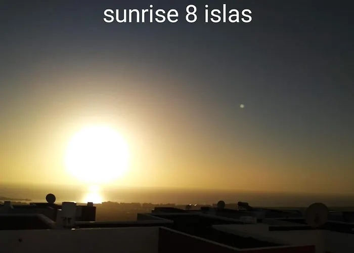 בית נופש Triplex 8 Islas