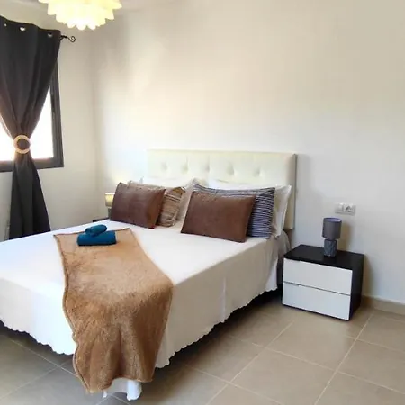 Triplex 8 Islas * Калета-де-Фусте